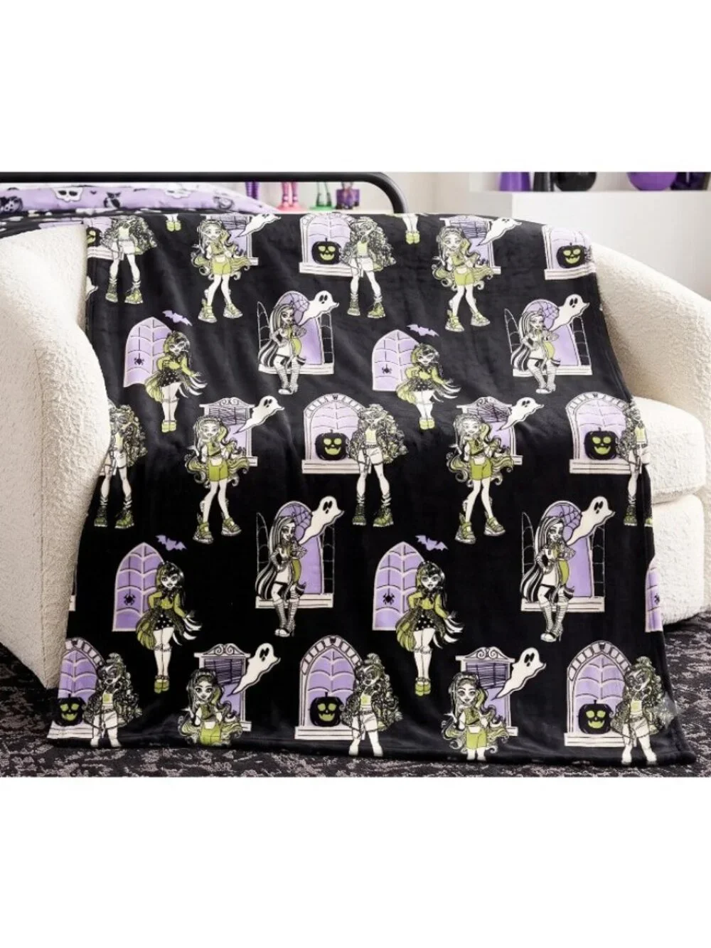 Monster High Halloween Throw Blanket 50x70 Soft Plush Goth Spooky Mattel New